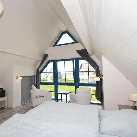 Ferienhaus Seerauber * Lancken